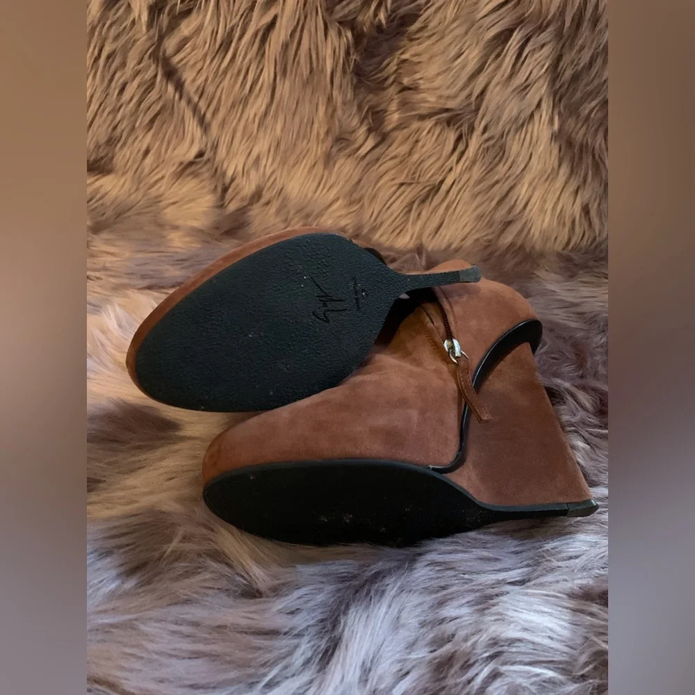Giuseppe Zanotti Suede Ankle Wedge Bootie Boot Rust/Brown  Size 37/7 - Picture 5 of 5
